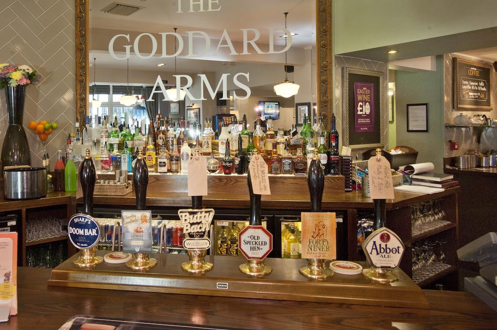 The Goddard Arms Ξενοδοχείο Σουίντον Εξωτερικό φωτογραφία